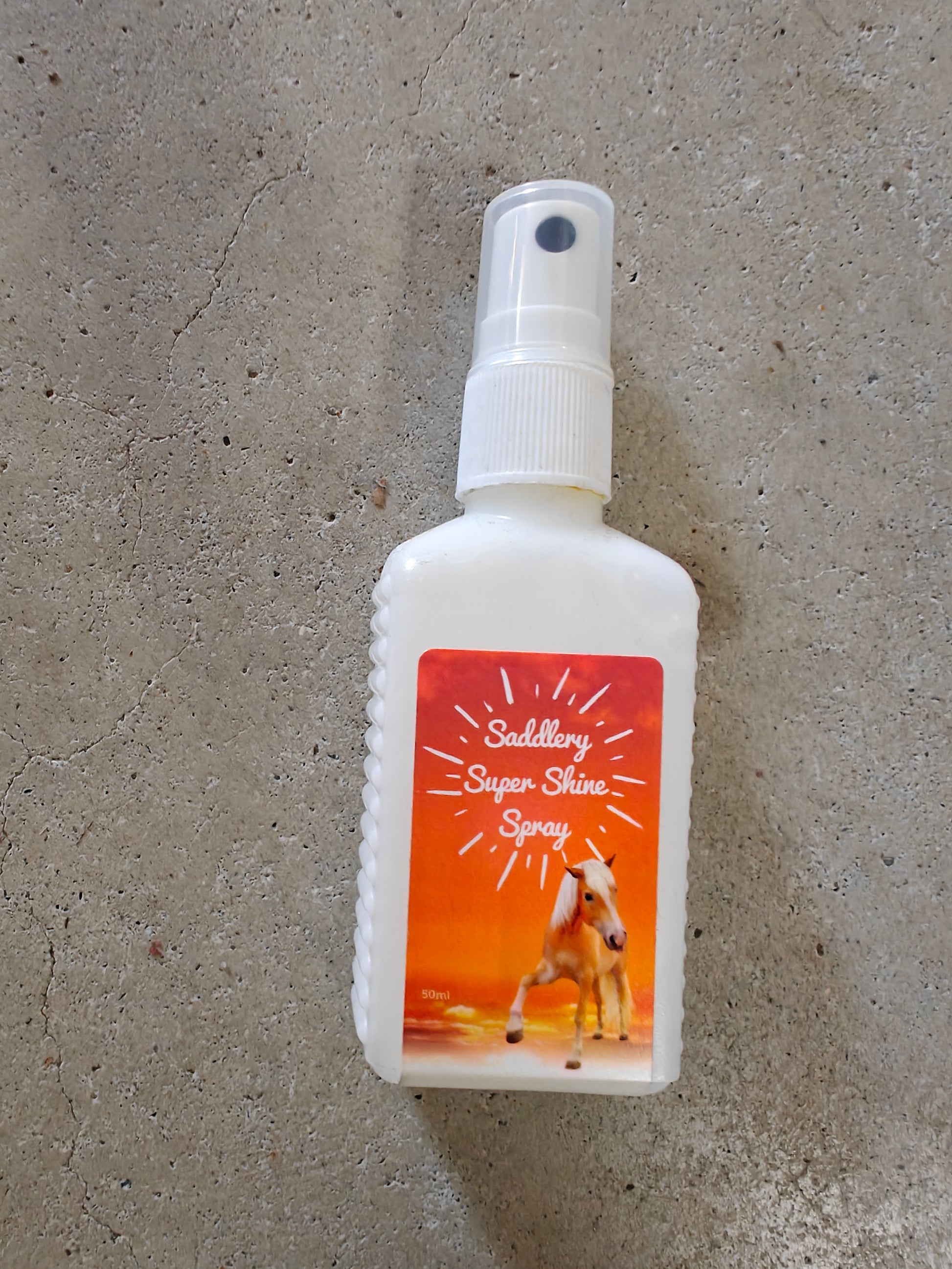 Mini saddlery super shine spray